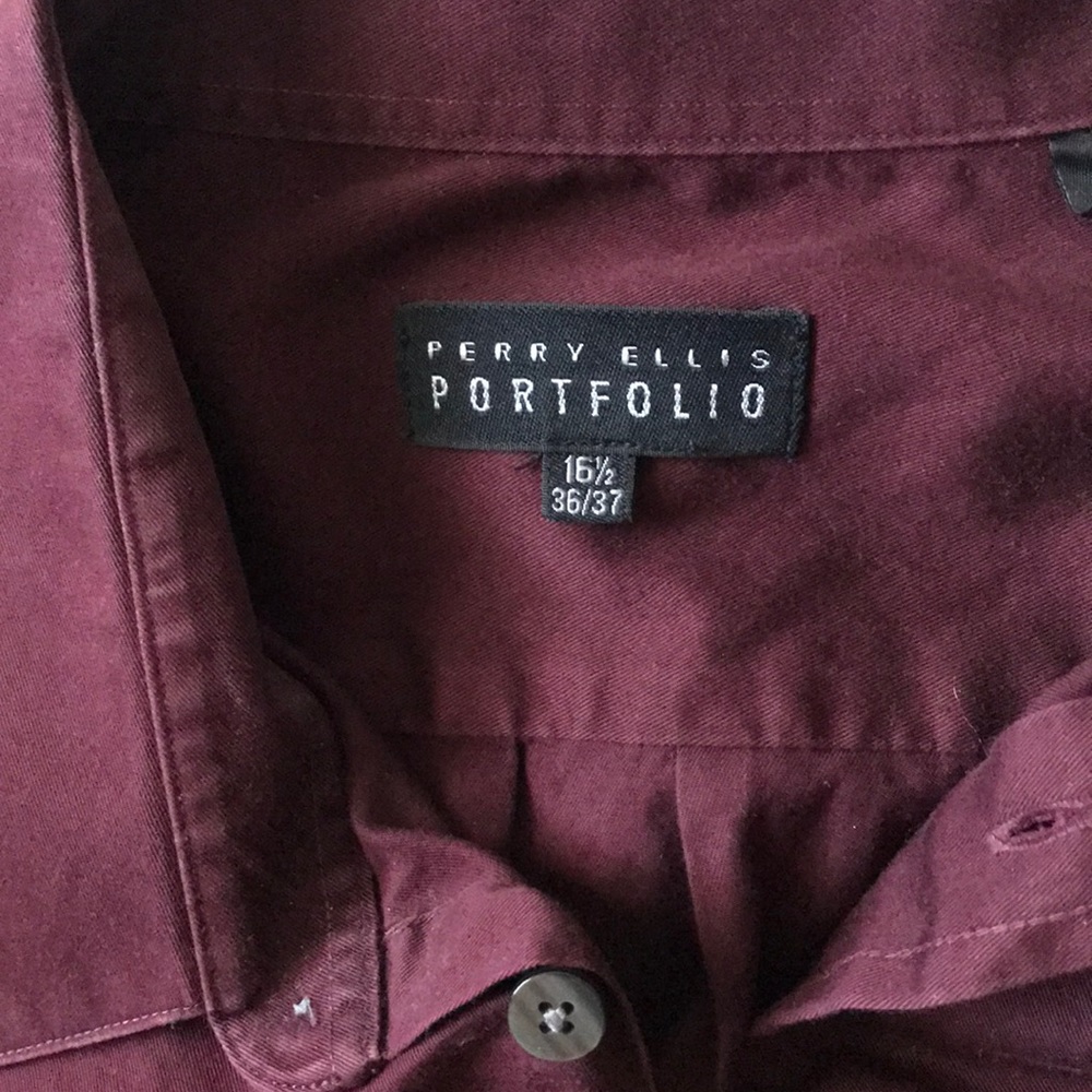 Perry Ellis button down - Picture 2 of 4